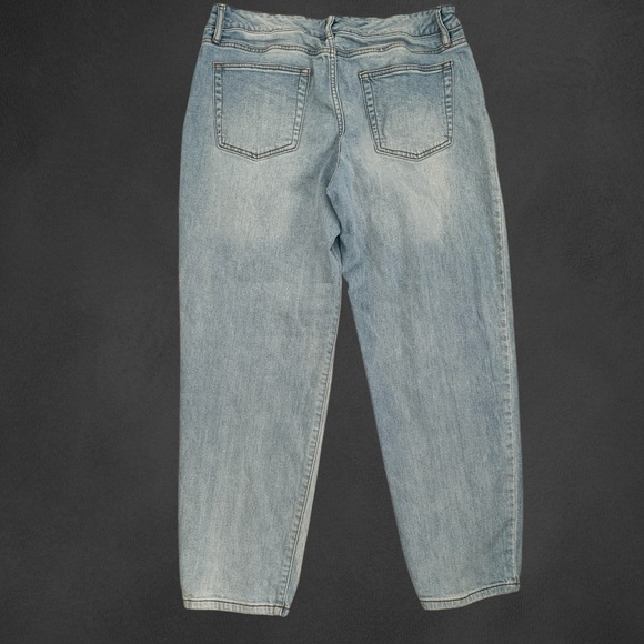 Joe Fresh High Rise Straight Jeans - Picture 4 of 7